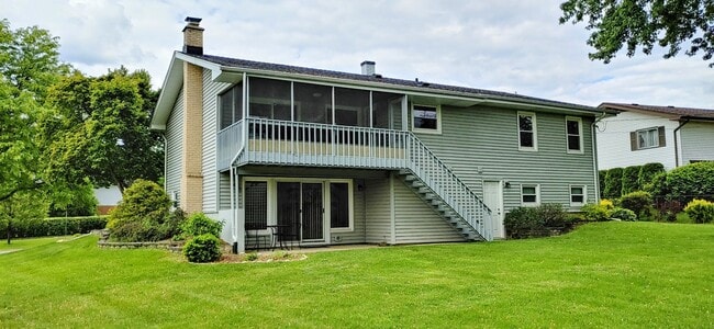 Building Photo - 1750 Chippendale Rd