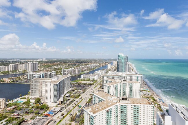 Building Photo - 4111 S Ocean Dr