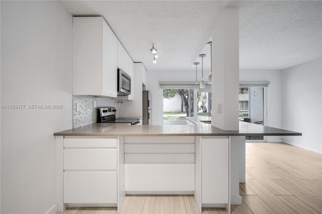 Building Photo - 13924 SW 90th Terrace