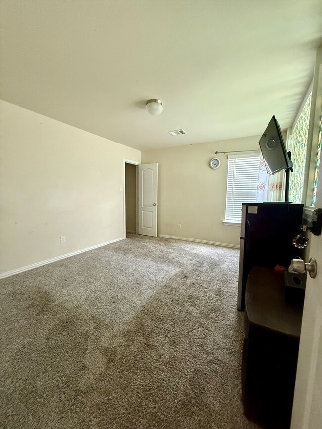 Building Photo - 4703 S Richwood Dr