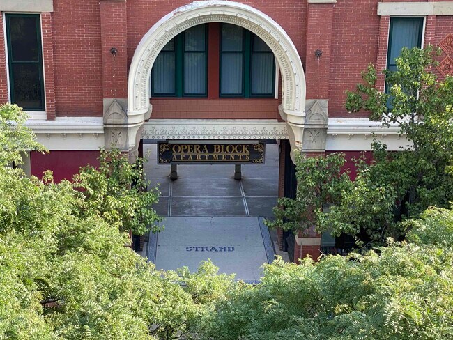 Building Photo - 30 Hanover St