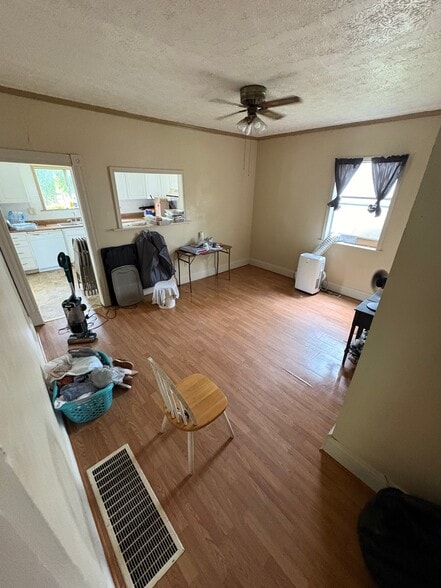 Building Photo - 125 Haymond St