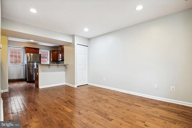 Building Photo - 1909 Aliceanna St