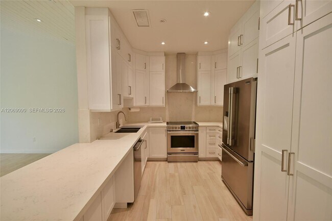 Building Photo - 55 Ocean Ln Dr