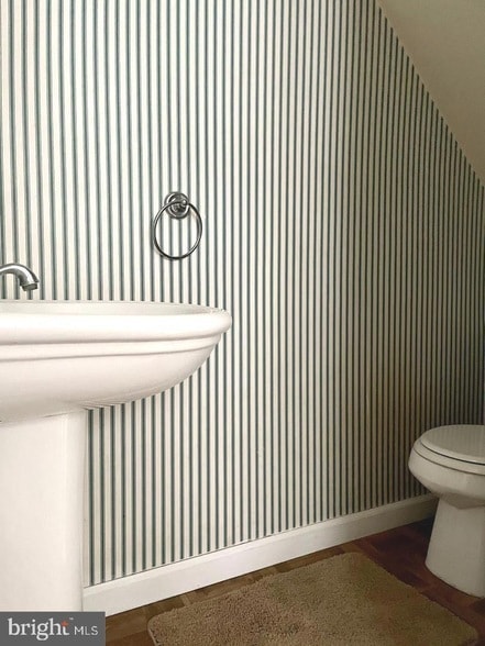 Building Photo - 173 Fountain St