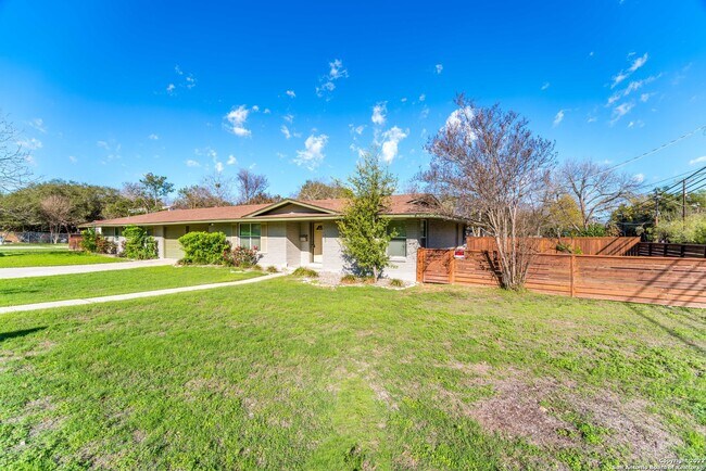 Primary Photo - 447 Brees Blvd