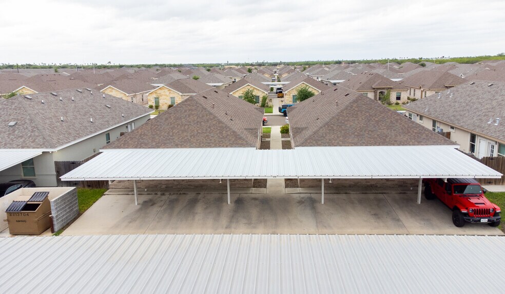 Building Photo - 420 Carlisle Ave