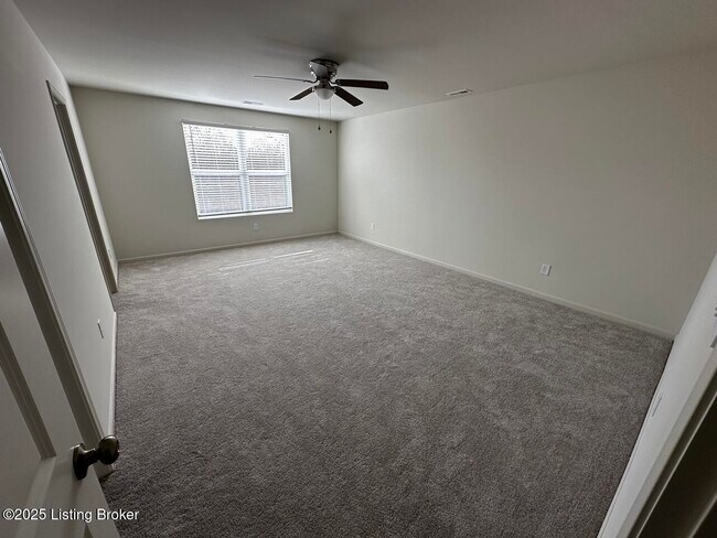 Building Photo - 7628 Fair Ln