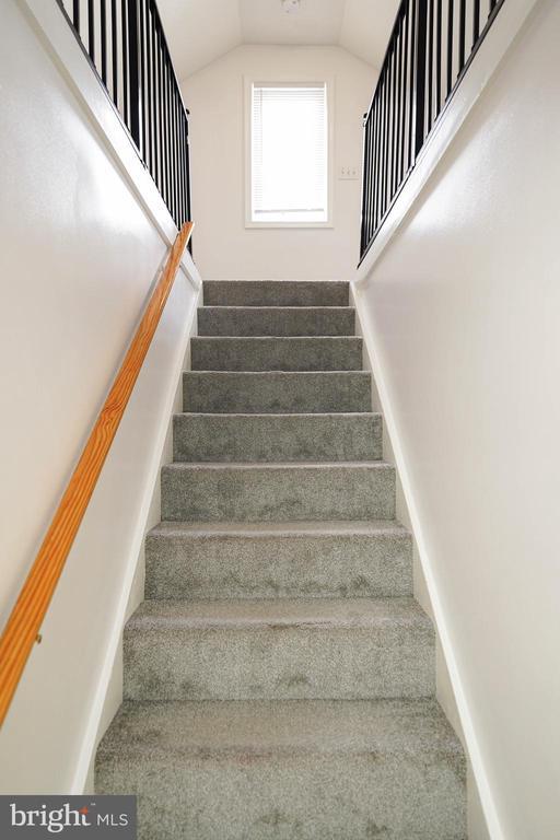 Building Photo - 401 Newton Terrace