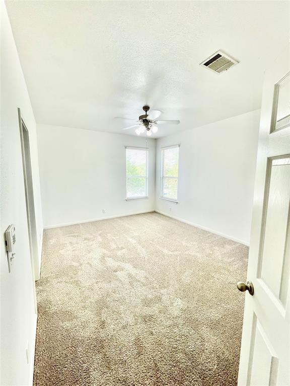 Building Photo - 2419 Allred Dr