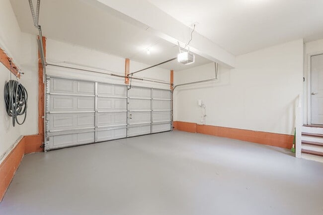 Building Photo - Charming 4 bedroom Colonial in Midlothian!