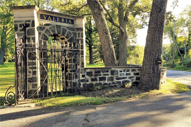 Building Photo - 341 Furnace Dock Rd