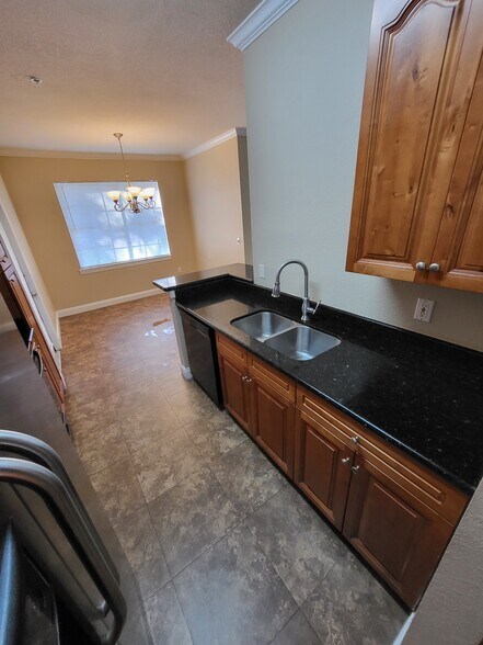Building Photo - 2598 Robert Trent Jones Dr