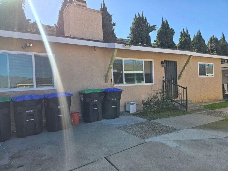 Building Photo - 500 Everett Ave