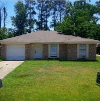 Building Photo - 711 Magnolia Dr