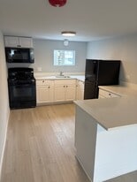 Building Photo - 1020 S State St