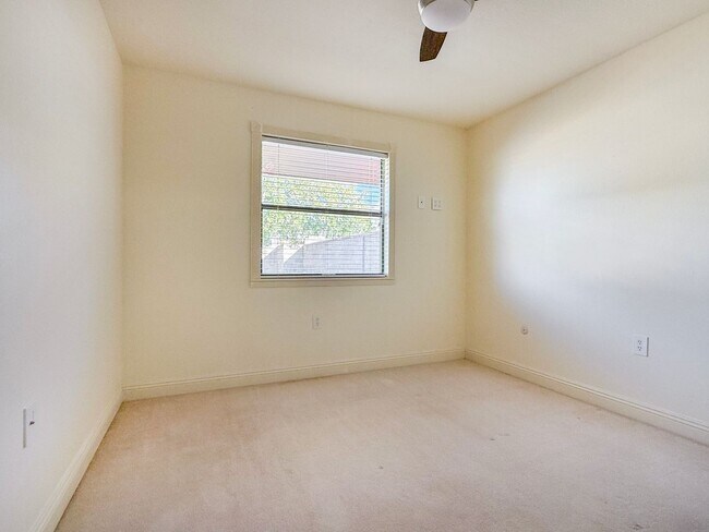 Building Photo - Roomy 5 Bedroom Home with Solar Panels