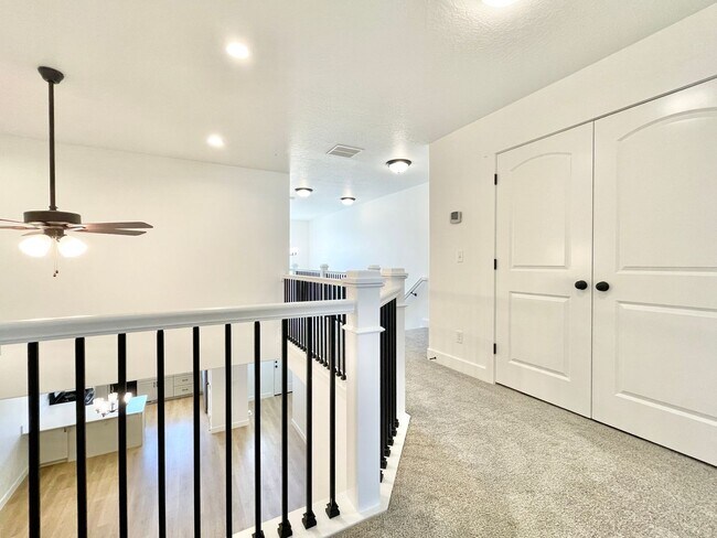 Building Photo - Beautiful Poolside Townhome at The Exchange!