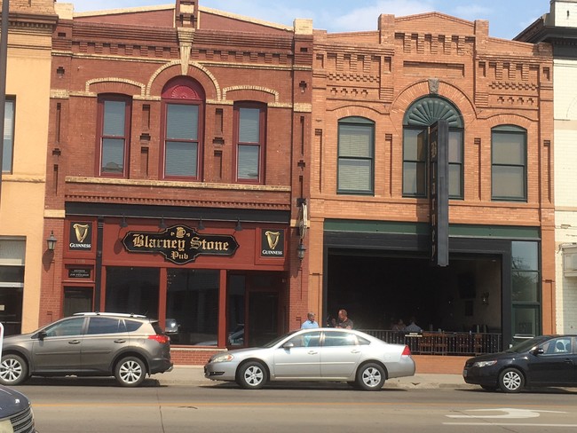 Building Photo - 410 E Main Ave