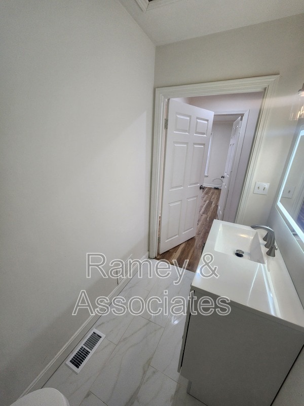 Building Photo - 3700 Taylorsville Rd