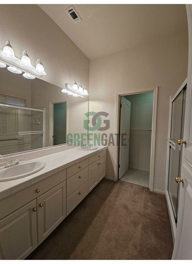 Building Photo - Charming 3 Bedroom 2 Bath Condo in TRACY! ...