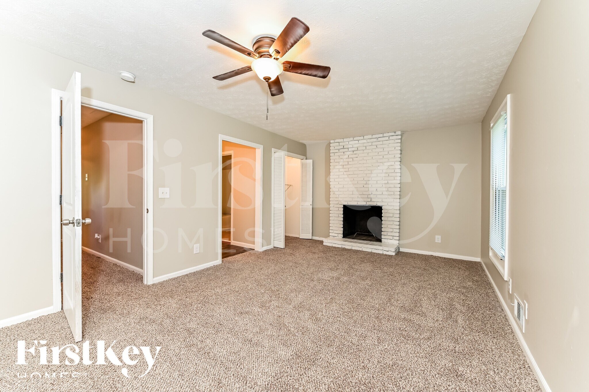 Building Photo - 2264 Country Club Dr SE