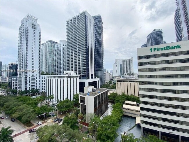 Building Photo - 951 Brickell Ave
