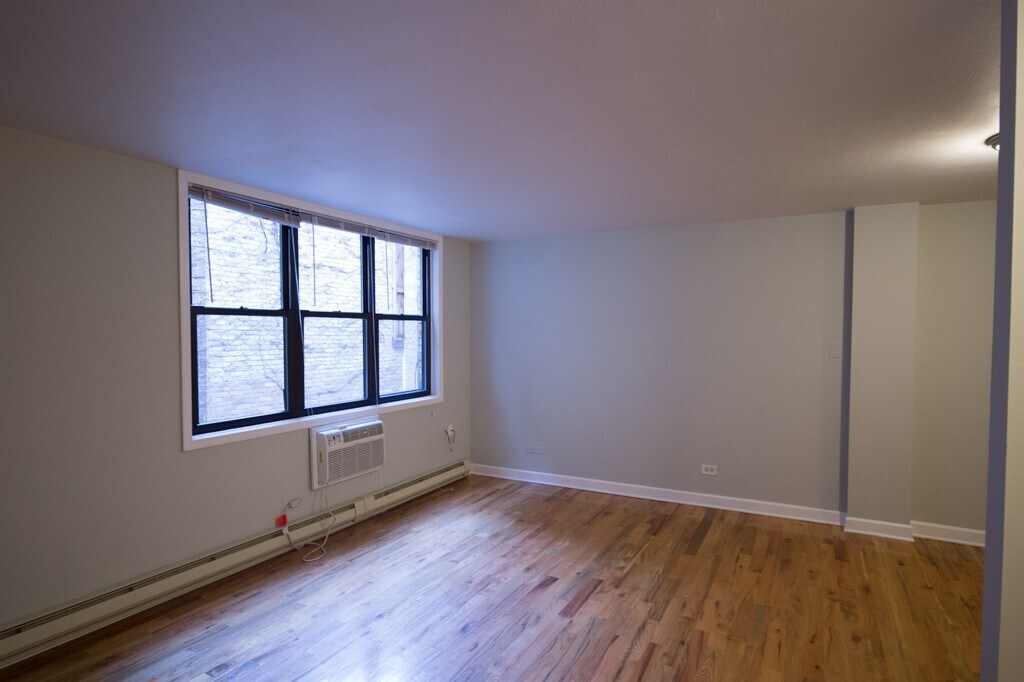 Building Photo - 1329 N Dearborn St
