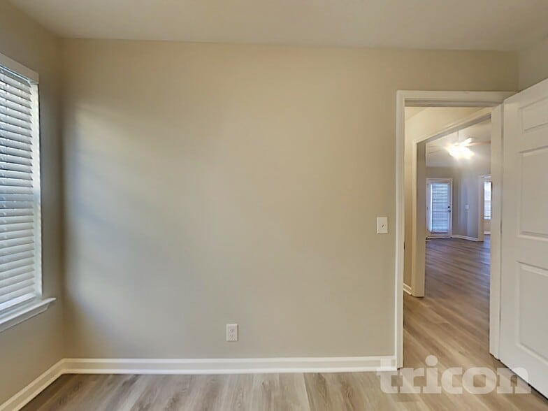 Building Photo - 3052 Ace Wintermeyer Dr