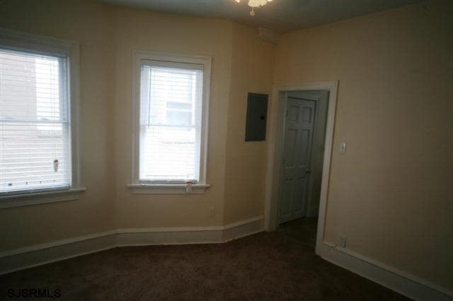 Building Photo - 3818 Ventnor Ave