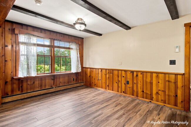 Building Photo - 38624 N Miller Rd