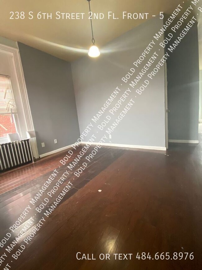 Primary Photo - 238 S 6th St