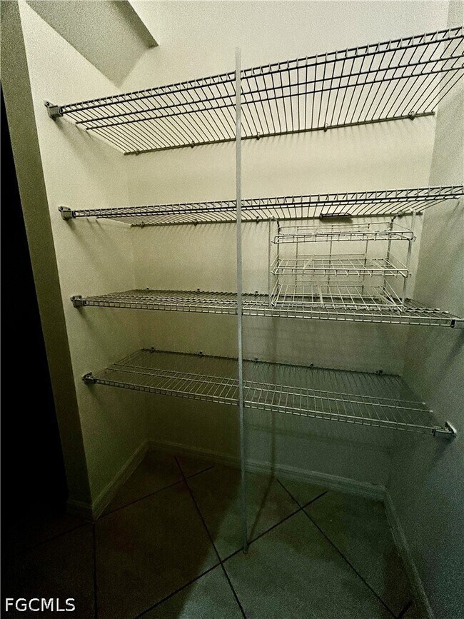 Building Photo - 12117 Palm Cove St