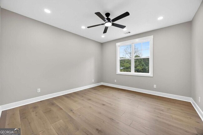 Building Photo - 6651 Malvin Dr