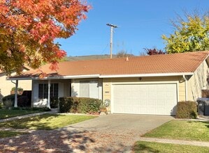 Building Photo - 959 Wallace Dr