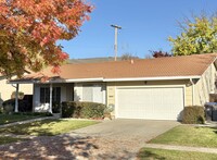 Building Photo - 959 Wallace Dr