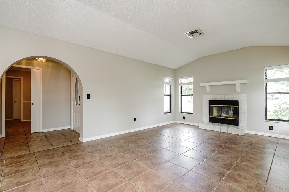 Building Photo - 1001 Pond Apple Ct
