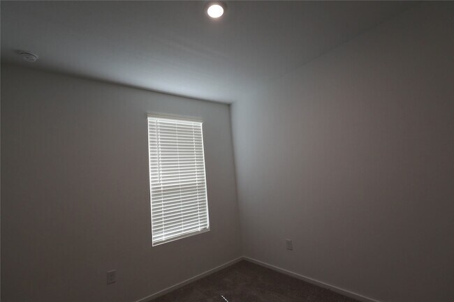 Building Photo - 15345 Dapple Blf Ln