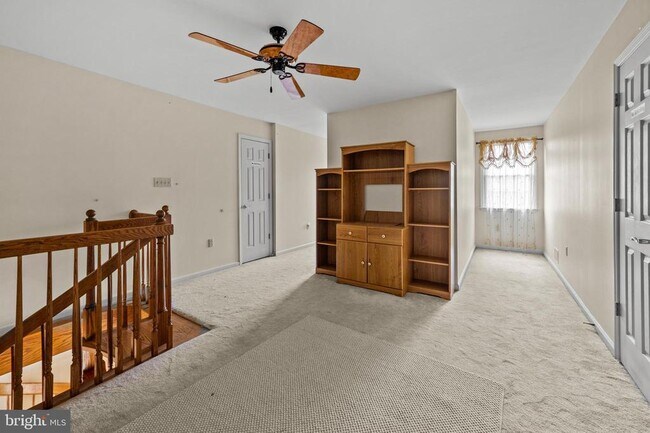 Building Photo - 1238 Hunters Rd