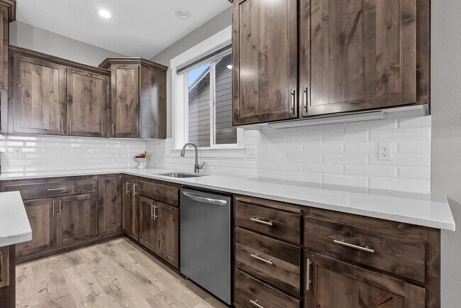 Building Photo - Modern 4BD/3BA Rental with Garage & Fenced...