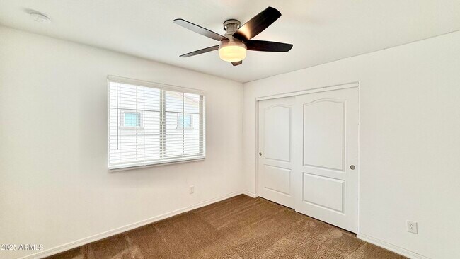 Building Photo - 10935 E Tesla Ave