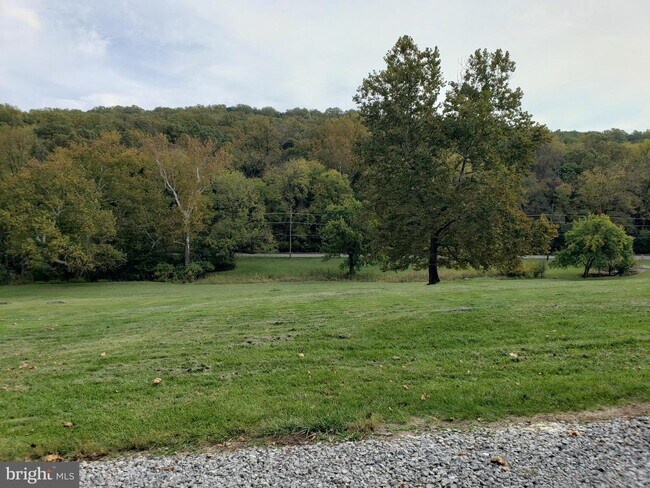 Building Photo - 70 Elk Run Estates Dr