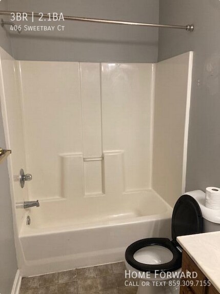 Building Photo - 406 Sweetbay Ct