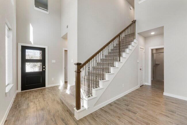 Building Photo - 254 Aster View Ct