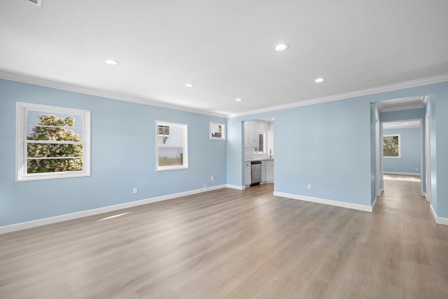 Building Photo - 8012 Jayseel St