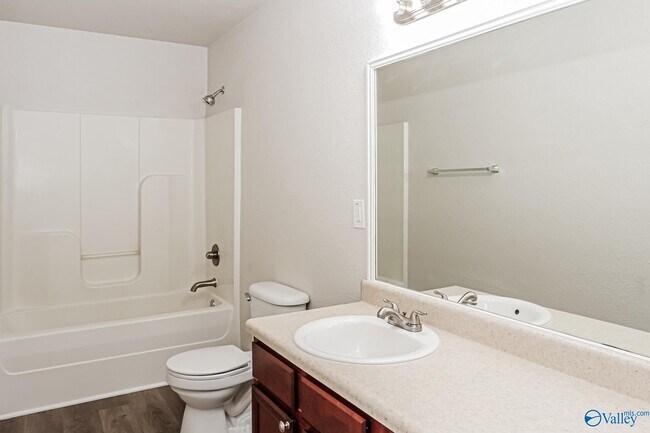 Building Photo - 100 Waterway Dr