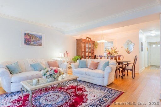 Building Photo - 81 Park Ave