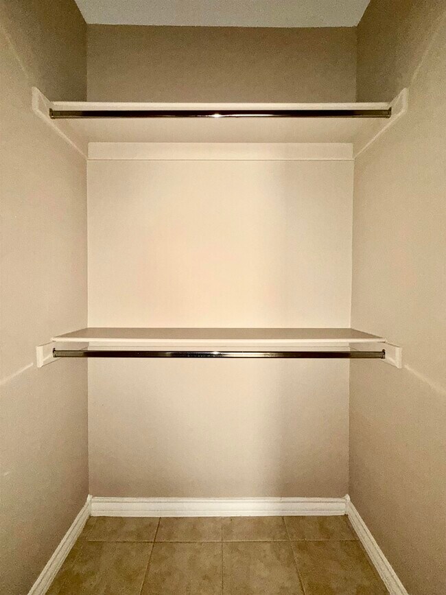 Building Photo - 9804 Cantera Ct