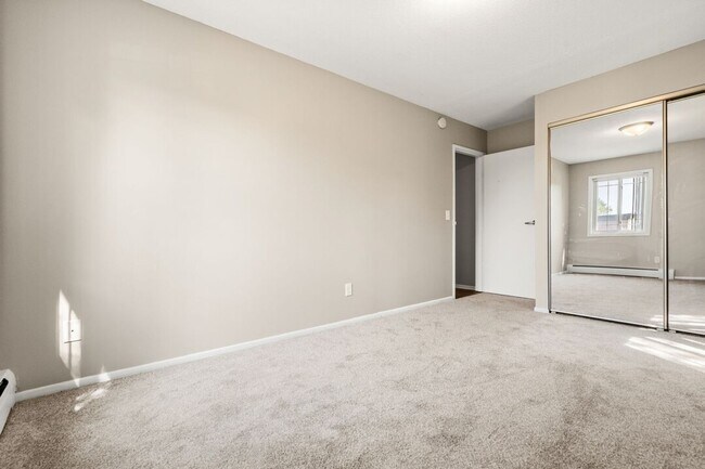 Building Photo - Granite City Apartments 2 Bedroom Apartment Home