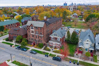 Building Photo - Capitol Manor Apartments